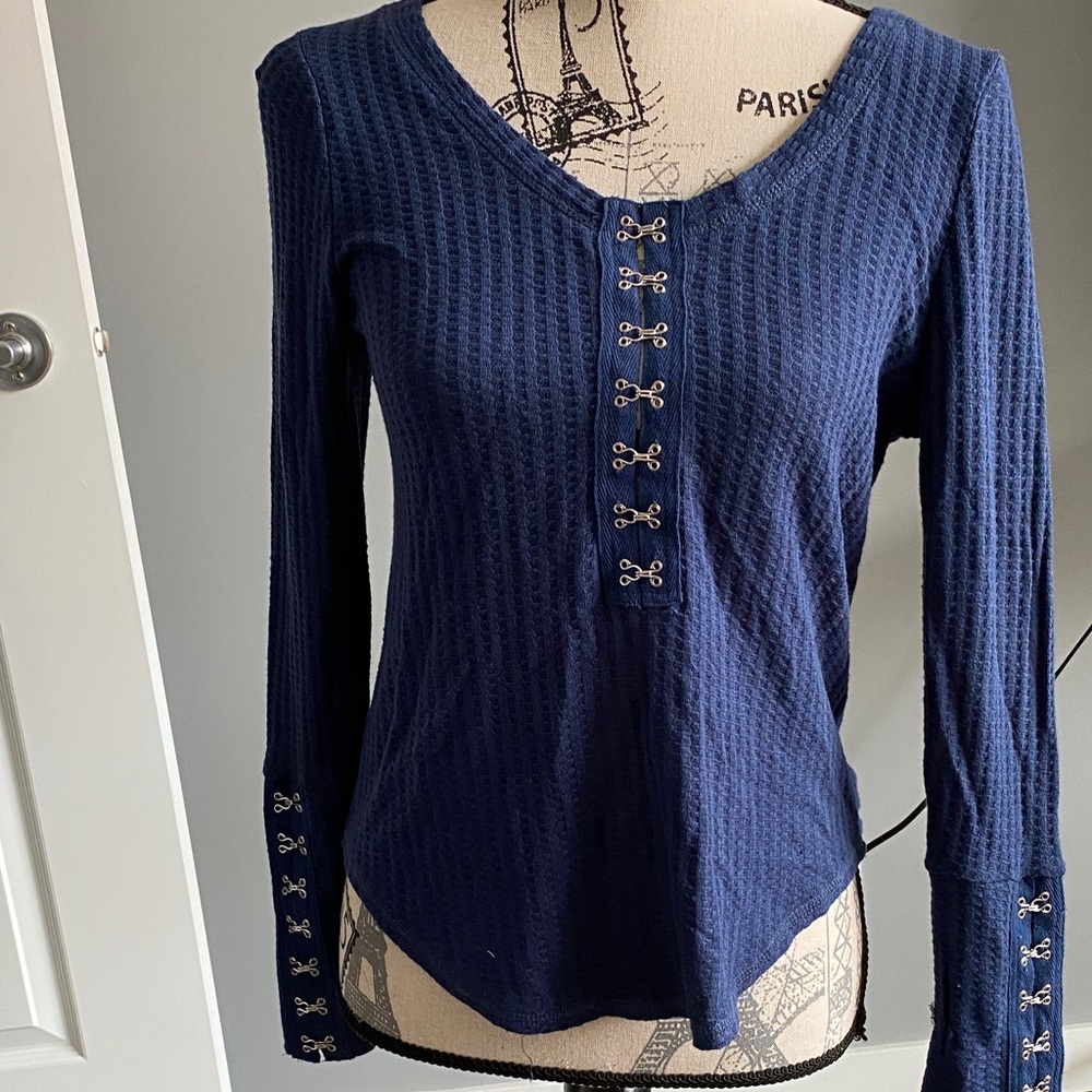Chaserbrand Shirt Tail Henley